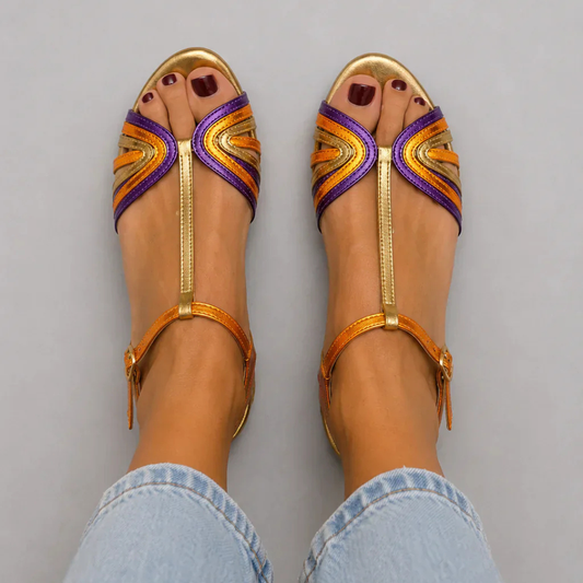 Sandalias doradas con hebilla y tira multicolor