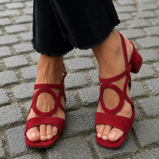 Sandalias con punta cuadrada y corte redondeado