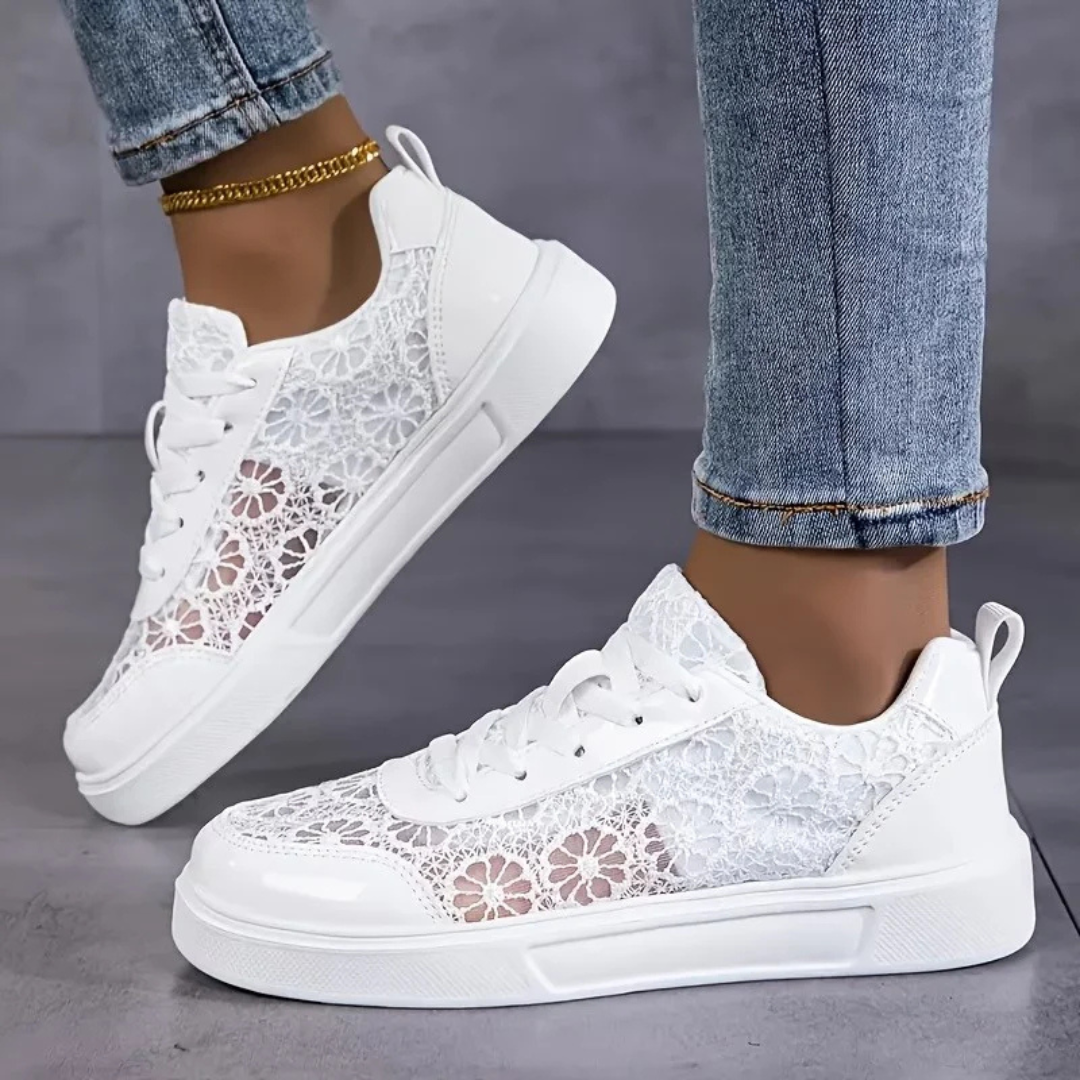Sheila | Zapatillas de encaje floral